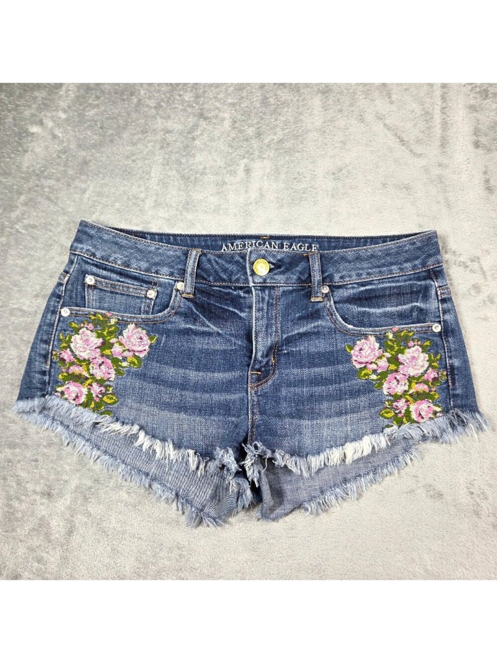 American Eagle Shorts 8 Blue Stretch Rose Floral Embroidered Cut Off Denim Boho